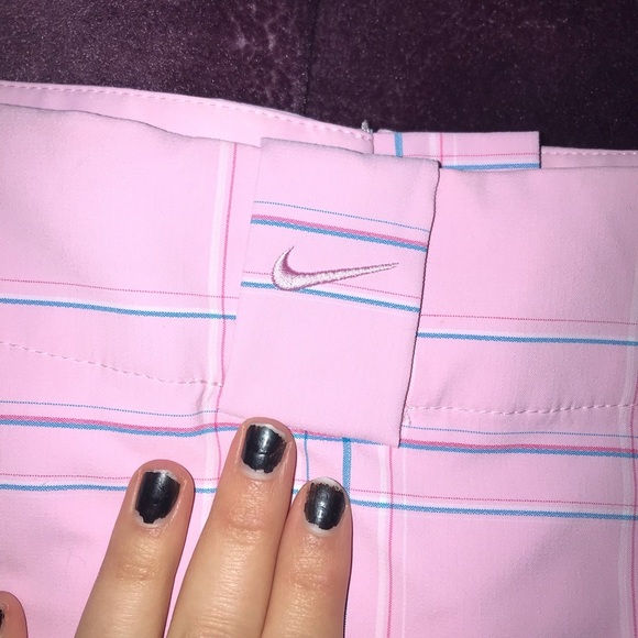 VINTAGE NIKE BABY PINK PLAID PLEATED GOLF SKIRT - Picture 3 of 9